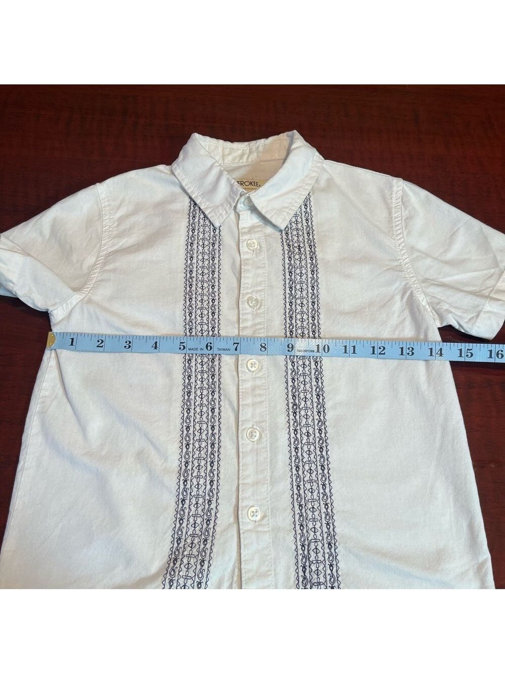 Boys Cherokee White Button-Up Shirt Embroidered Detail Size 5T - Picture 6 of 10